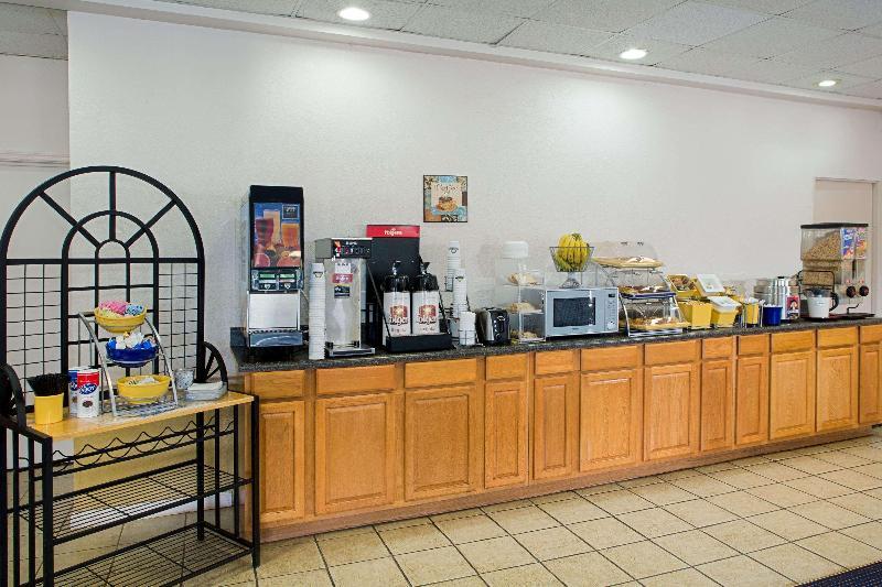 Days Inn By Wyndham Tallahassee-Government Center Zewnętrze zdjęcie